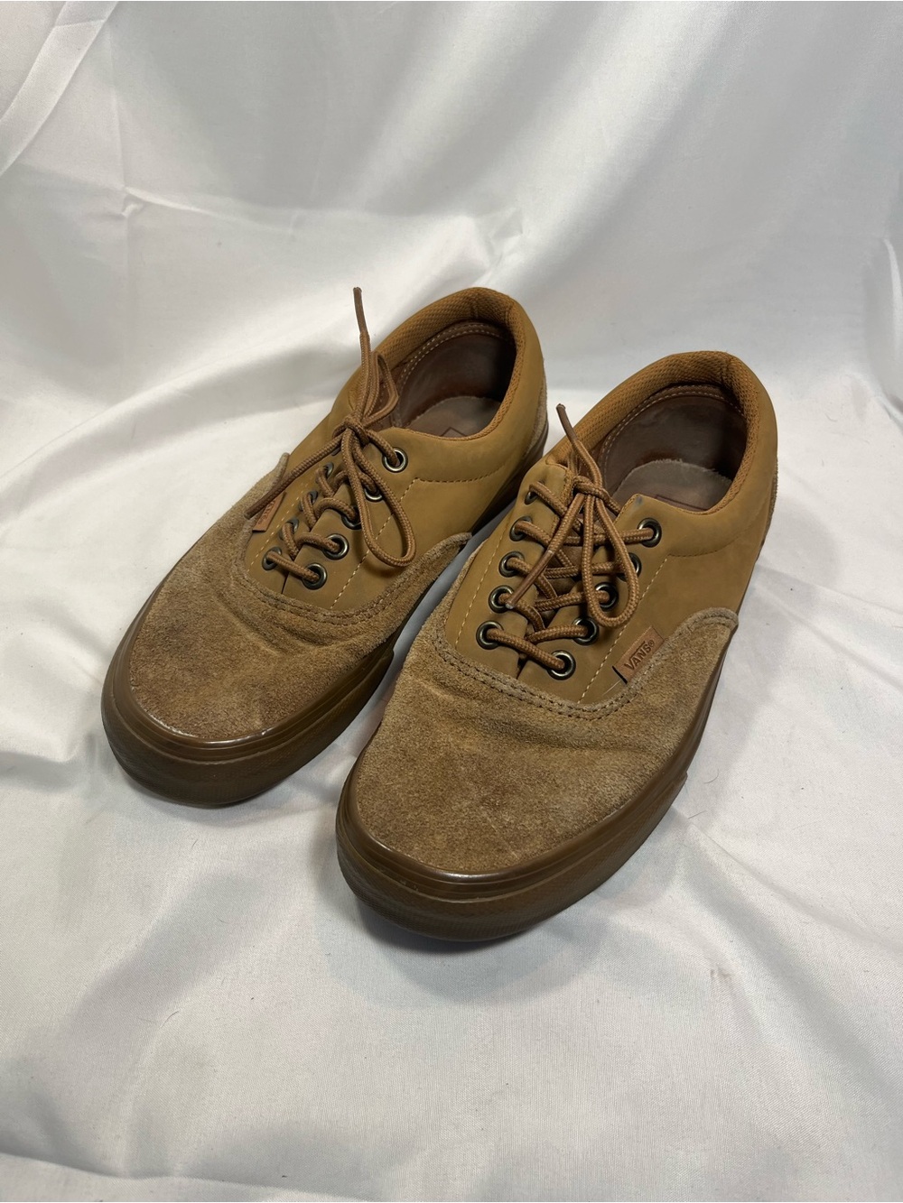 Vans Low-Top Suede Sneakers
